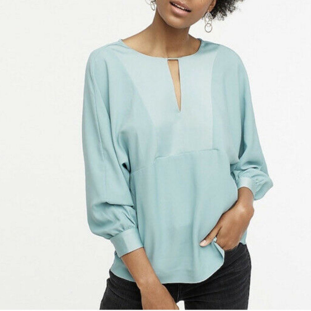 J. Crew NWT V-Neck Keyhole Satin Crepe Blouse Size XS